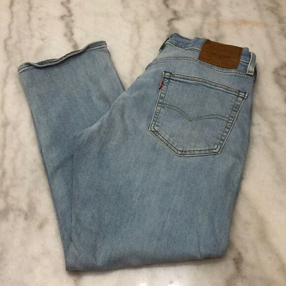 Levi’s Premium 541 Athletic Taper 31x27.5 Light Wash - Picture 2 of 8